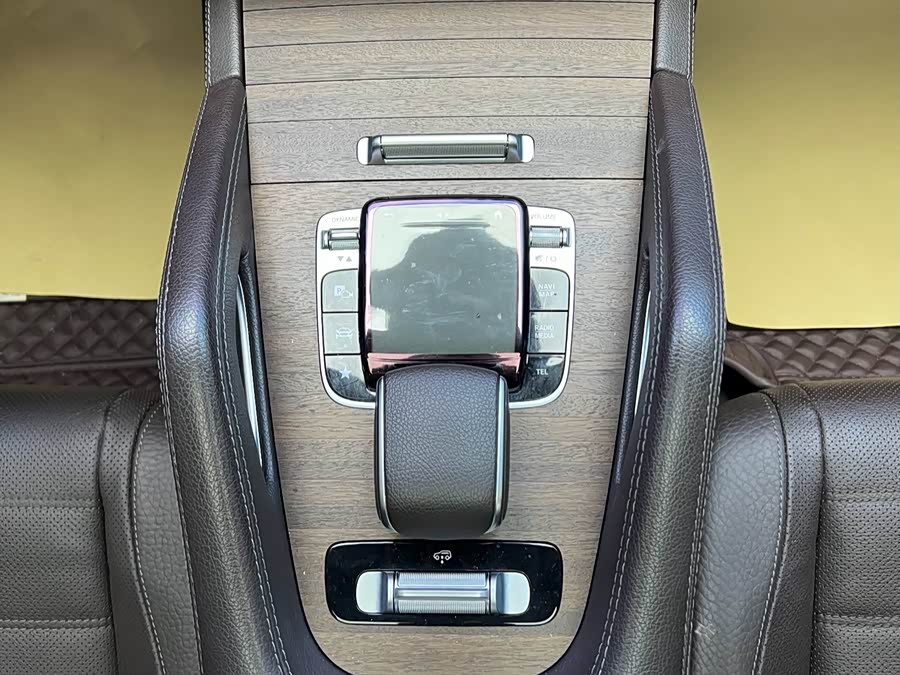 Mercedes-Benz GLS Class 2020 #23 Mercedes-Benz GLS Class 2020 car image #23