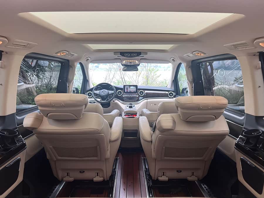 Mercedes-Benz V Class 2019 #23 Mercedes-Benz V Class 2019 car image #23