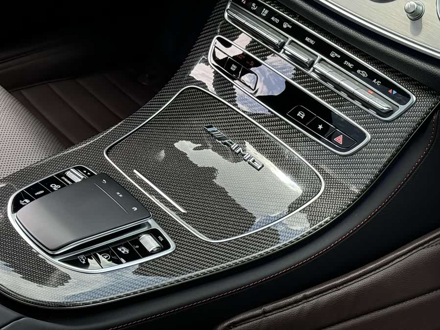 Mercedes-Benz E AMG 2022 immagine di auto #23