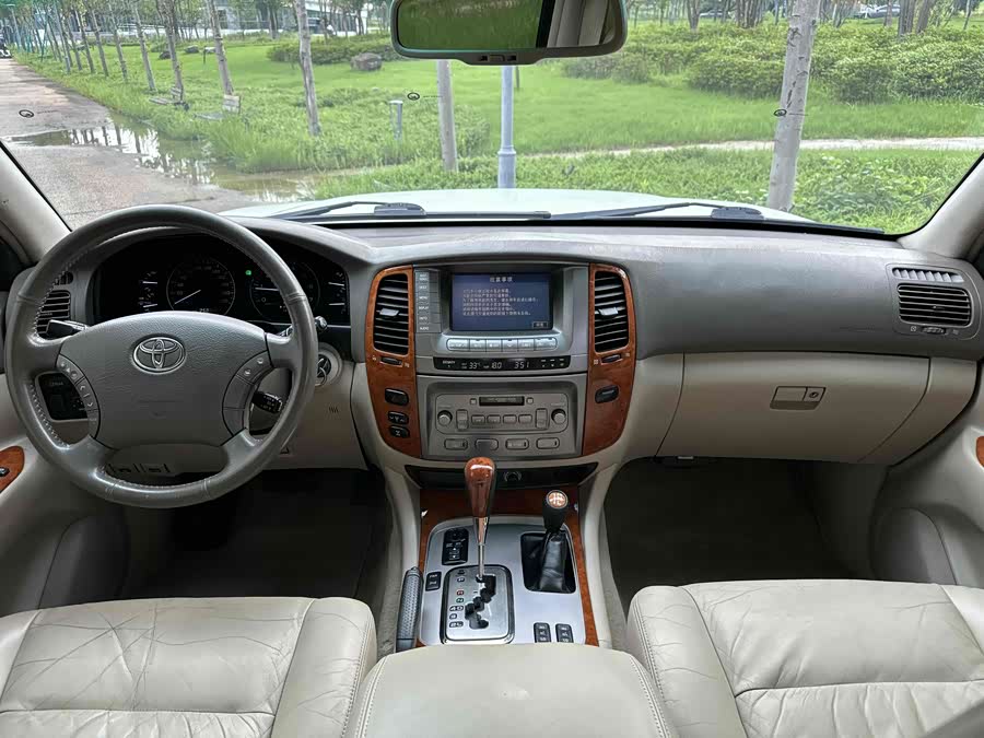 丰田 兰德酷路泽 2006 汽车图片 #23