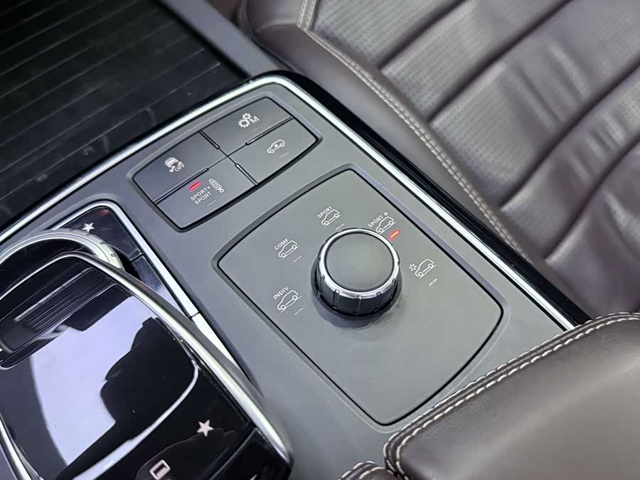 Mercedes-Benz GLS AMG 2017 #23 Mercedes-Benz GLS AMG 2017 car image #23