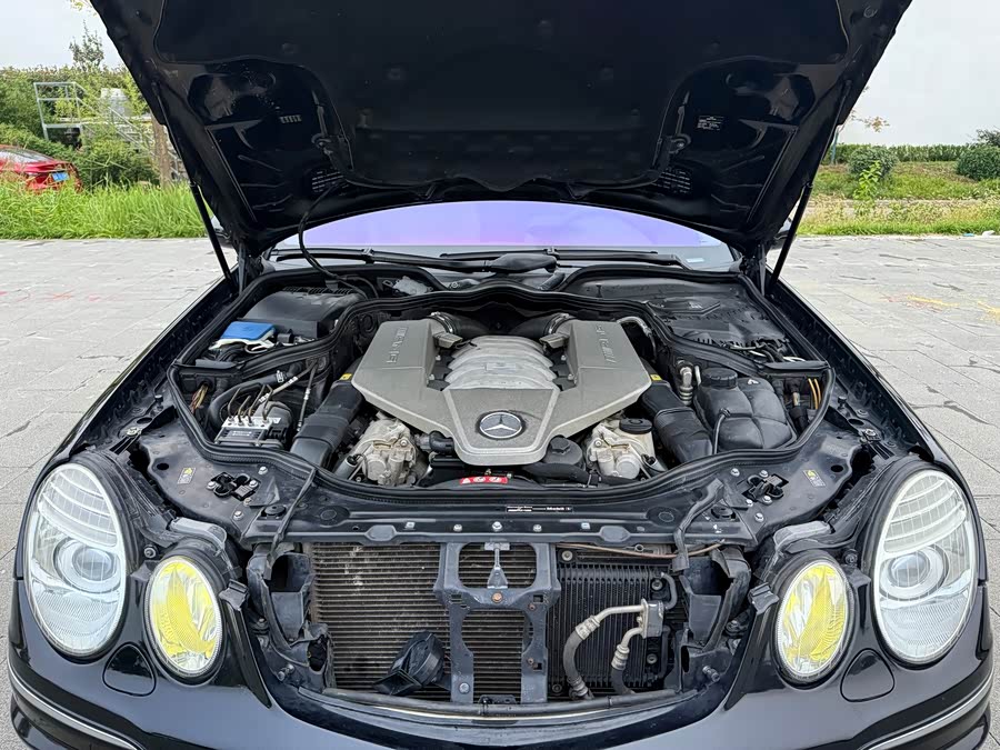 Mercedes-Benz E AMG 2008 immagine di auto #23