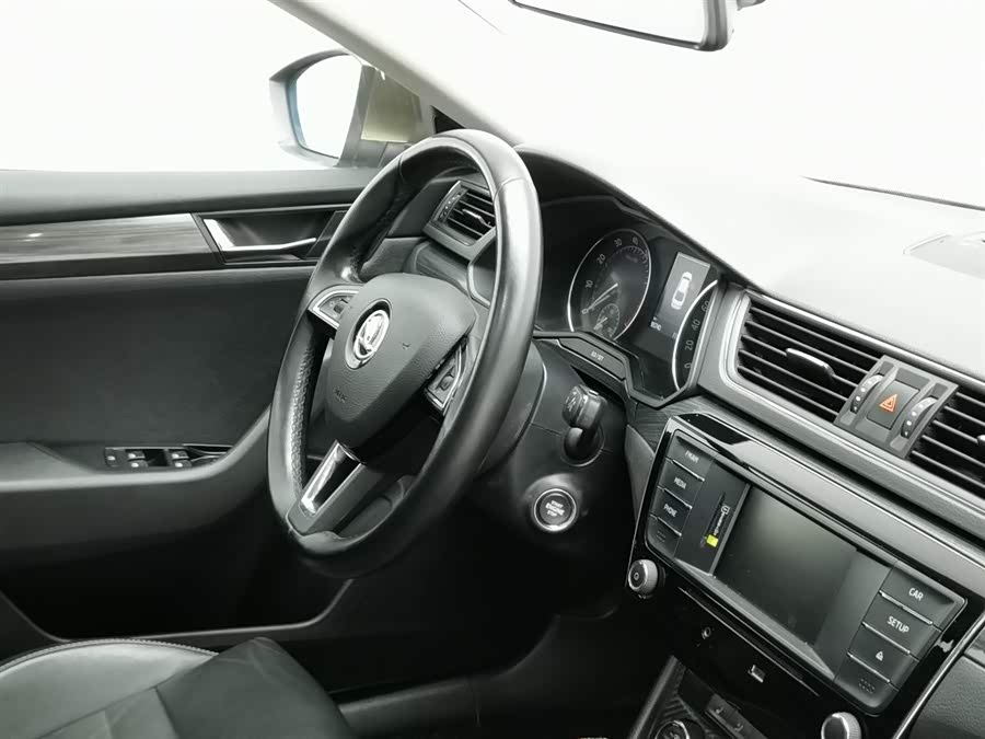 Skoda Superb 2016 car image #23
