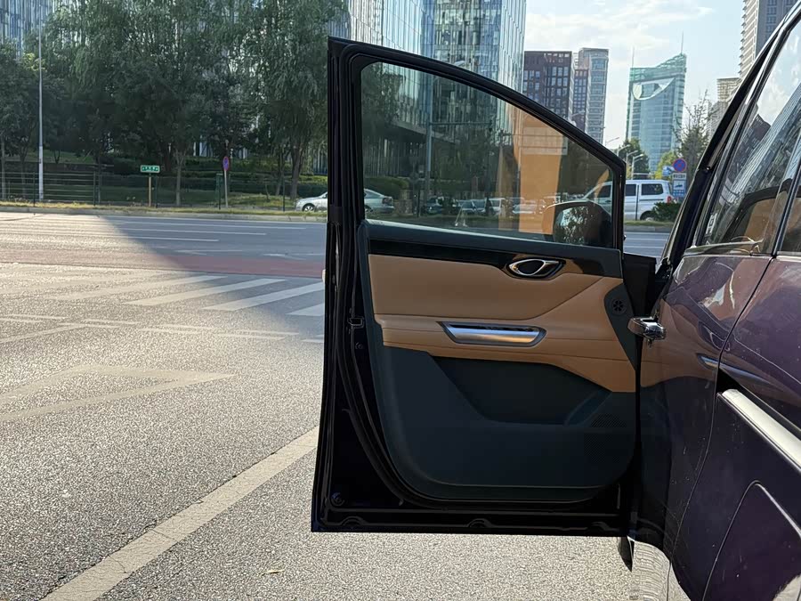 GAC Trumpchi E8 New Energy 2024 imagem de carro #23