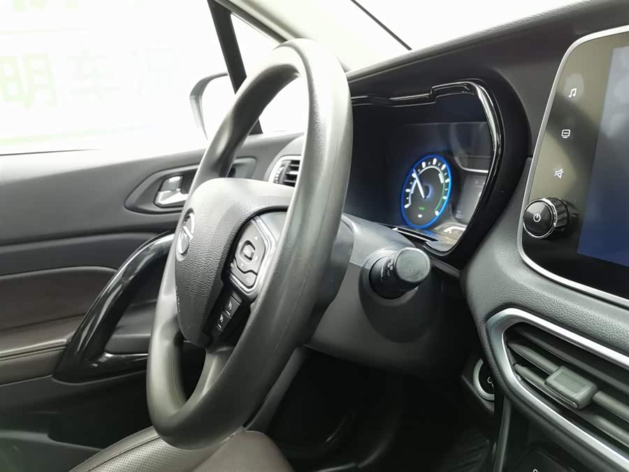 GAC ix4 2019 immagine di auto #23