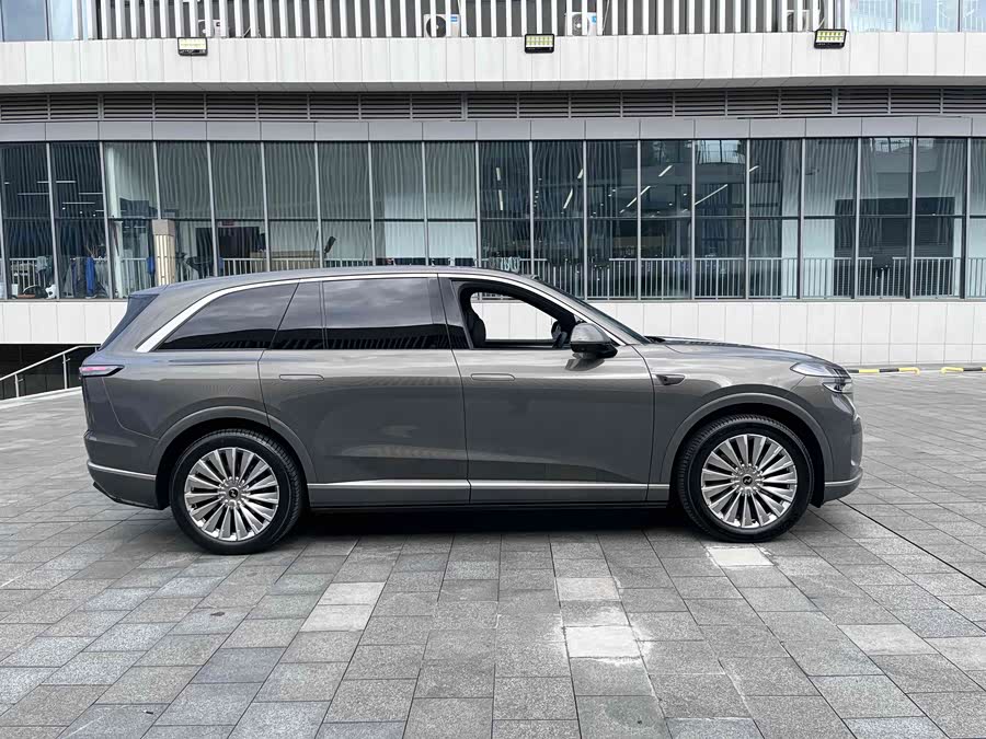 2025 image de voiture #23