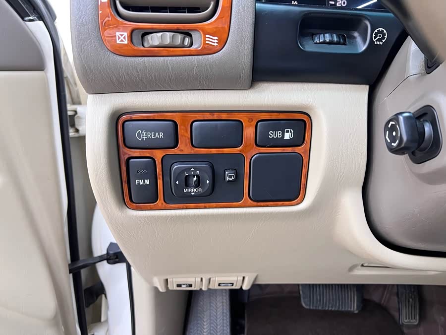 Toyota Land Cruiser 2007 image de voiture #23