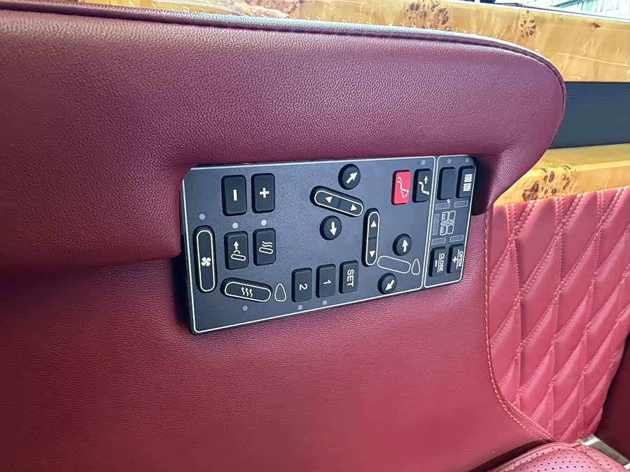 Ford E350 2016 car image #23