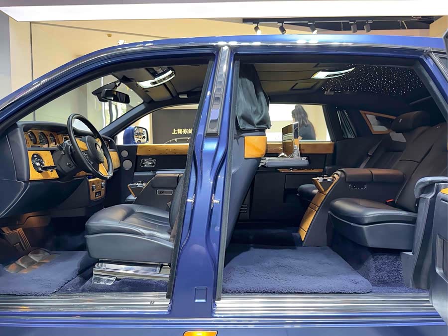 Rolls-Royce Phantom 2012 car image #23