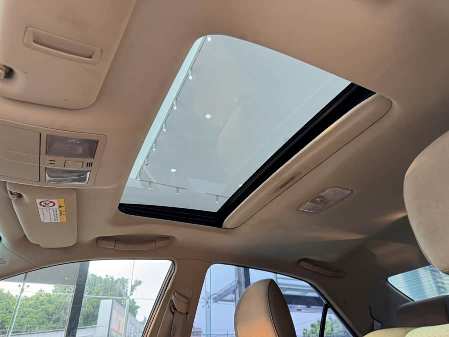 Toyota Reiz 2014 صورة سيارة #23