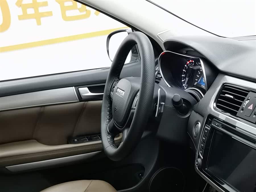 Haval H8 2018 #23 Haval H8 2018 car image #23