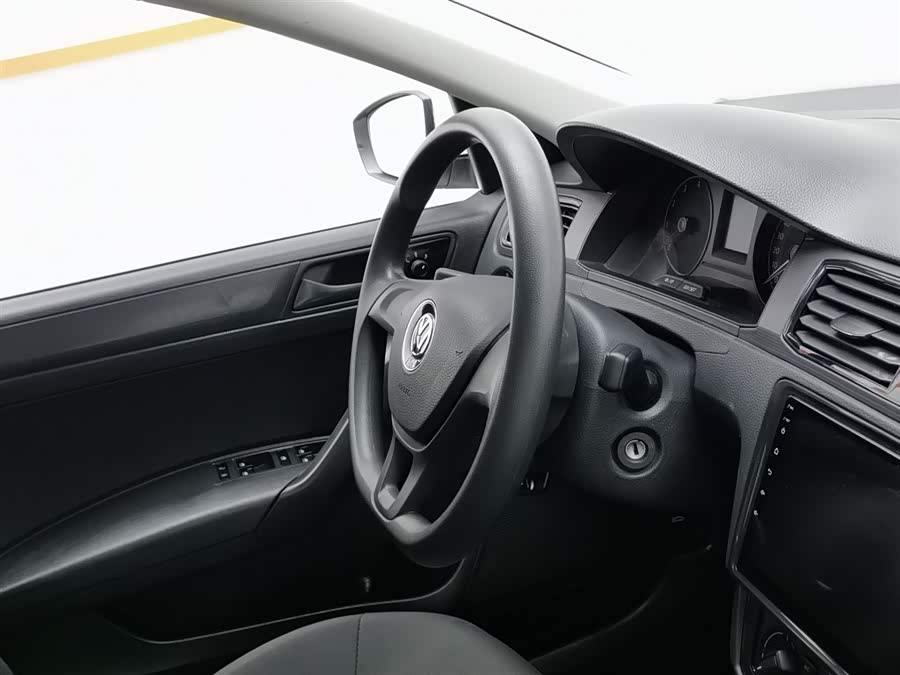 Volkswagen Santana 2022 car image #23