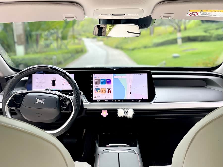 小鹏 小鹏P7 2022 汽车图片 #23