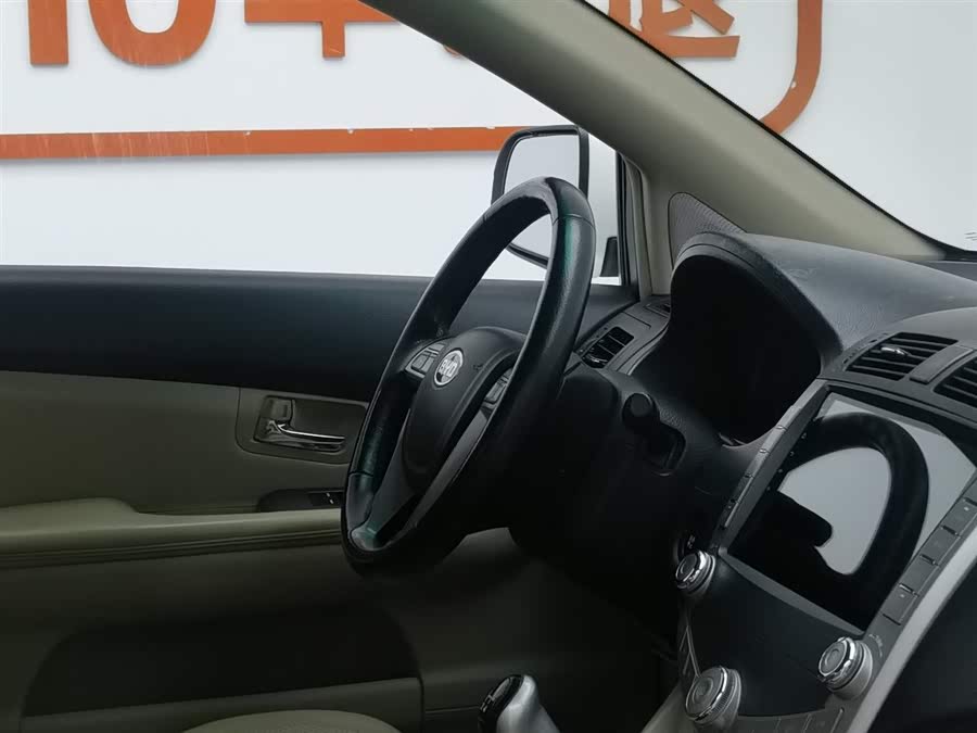 BYD S6 2013 car image #23