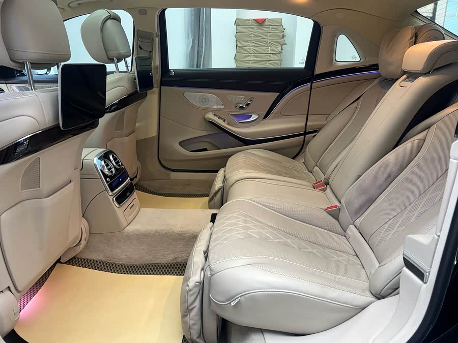 Mercedes-Benz Maybach S Class 2017 car image #23