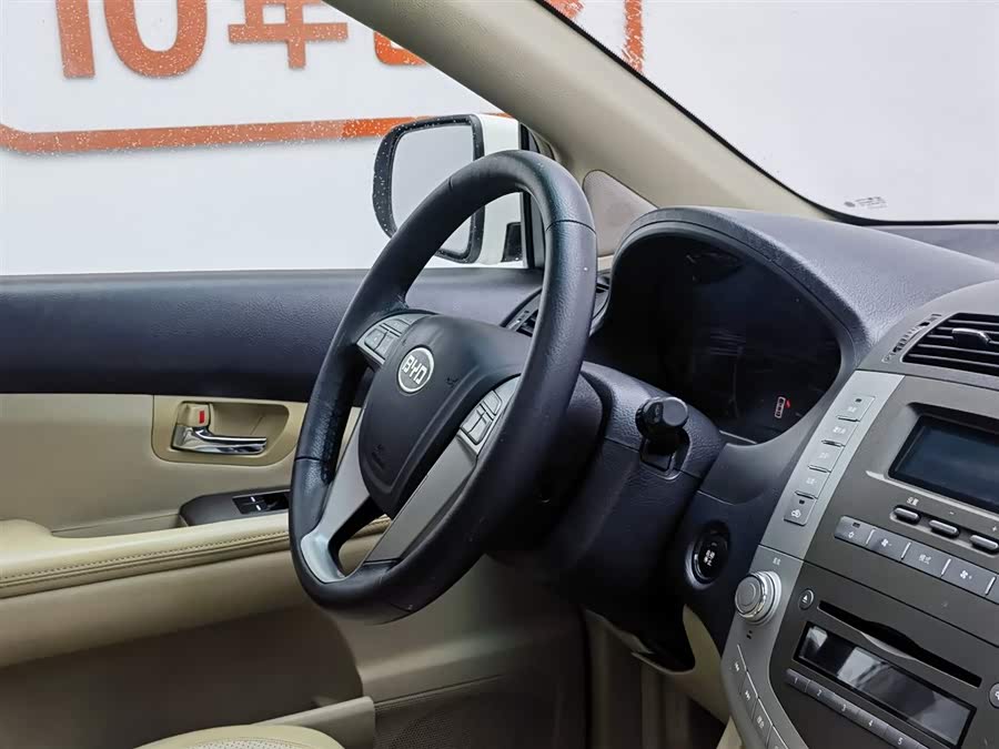 BYD S6 2013 #23 BYD S6 2013 image de voiture #23