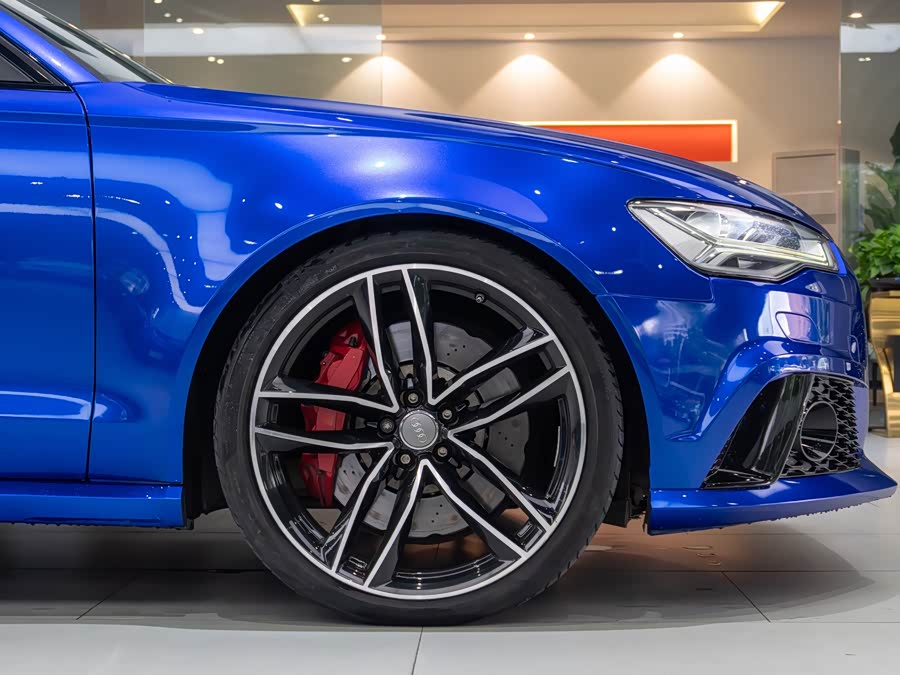 Audi RS 6 2017 صورة سيارة #23