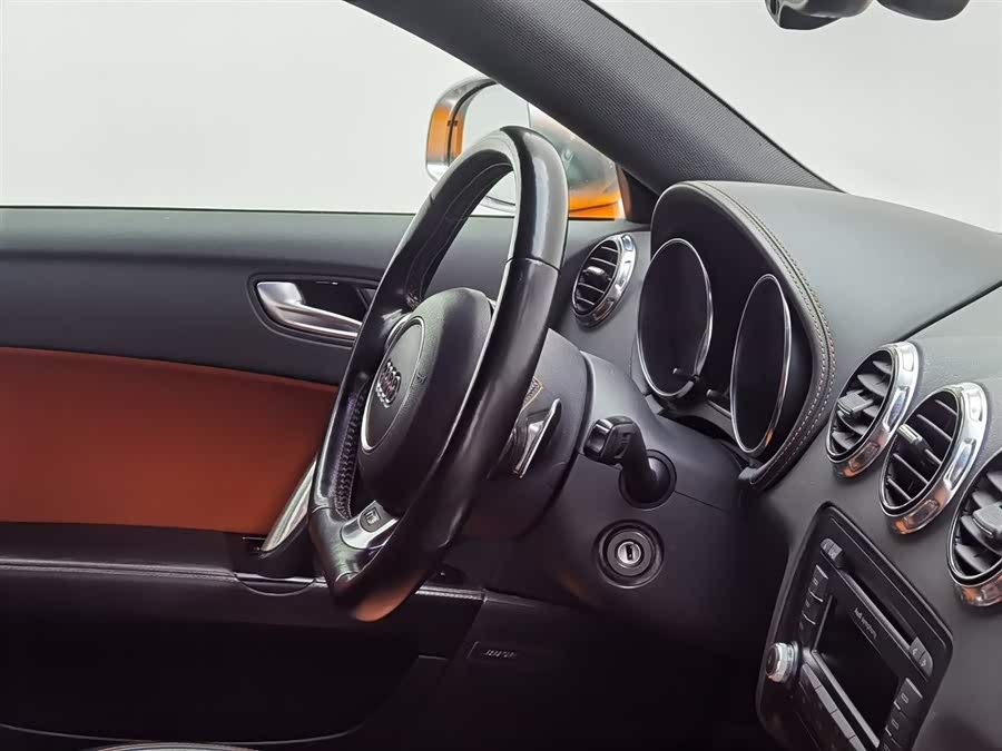 Audi TTS 2011 #23 Audi TTS 2011 car image #23