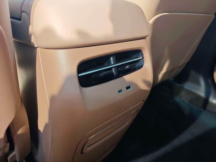Leapmotor C11 2025 car image #23