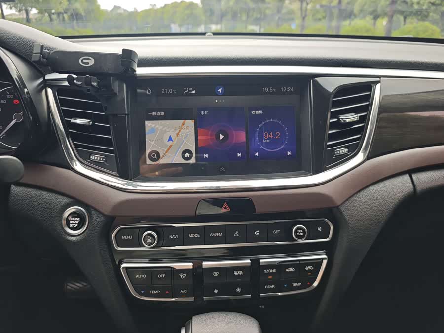 GAC Trumpchi GS8 2017 car image #23