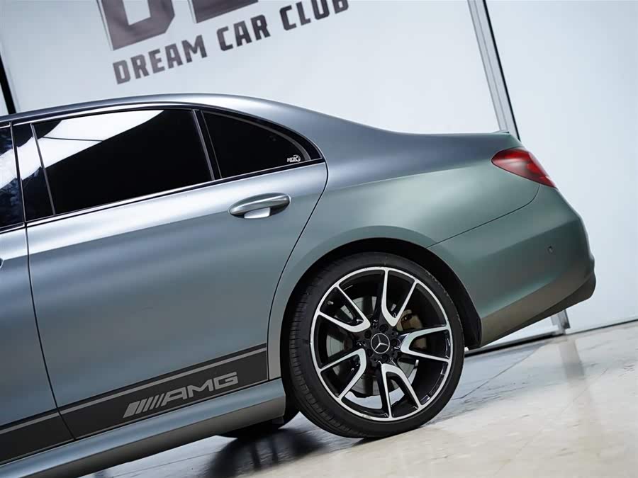 Mercedes-Benz E AMG 2018 immagine di auto #23