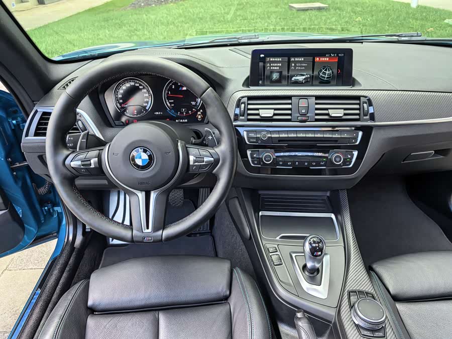 BMW M2 2018 car image #23