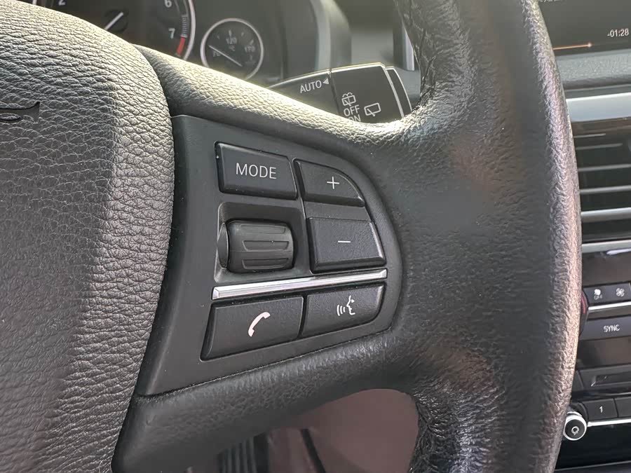 BMW X5 (Imported) 2015 #23 BMW X5 (Imported) 2015 car image #23