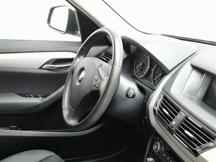 BMW X1 (Imported) 2013 car image #23