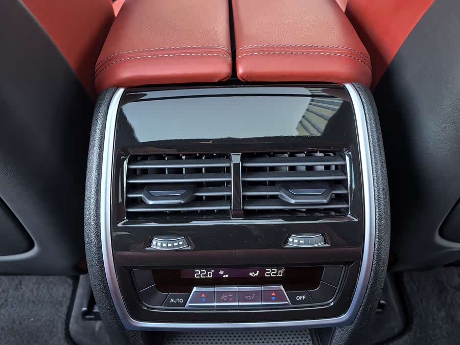 BMW X5 M 2022 car image #23