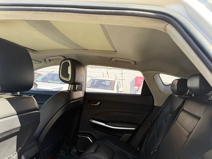 HongQi E-HS3 2019 car image #23