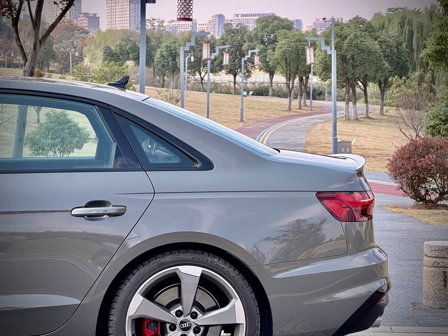 Audi S4 2023 #23 Audi S4 2023 صورة سيارة #23