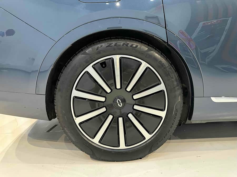 2024 car image #23