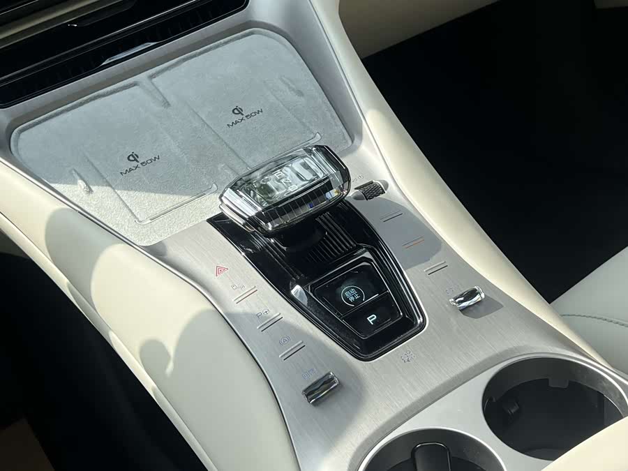 Denza N7 2024 #23 Denza N7 2024 car image #23