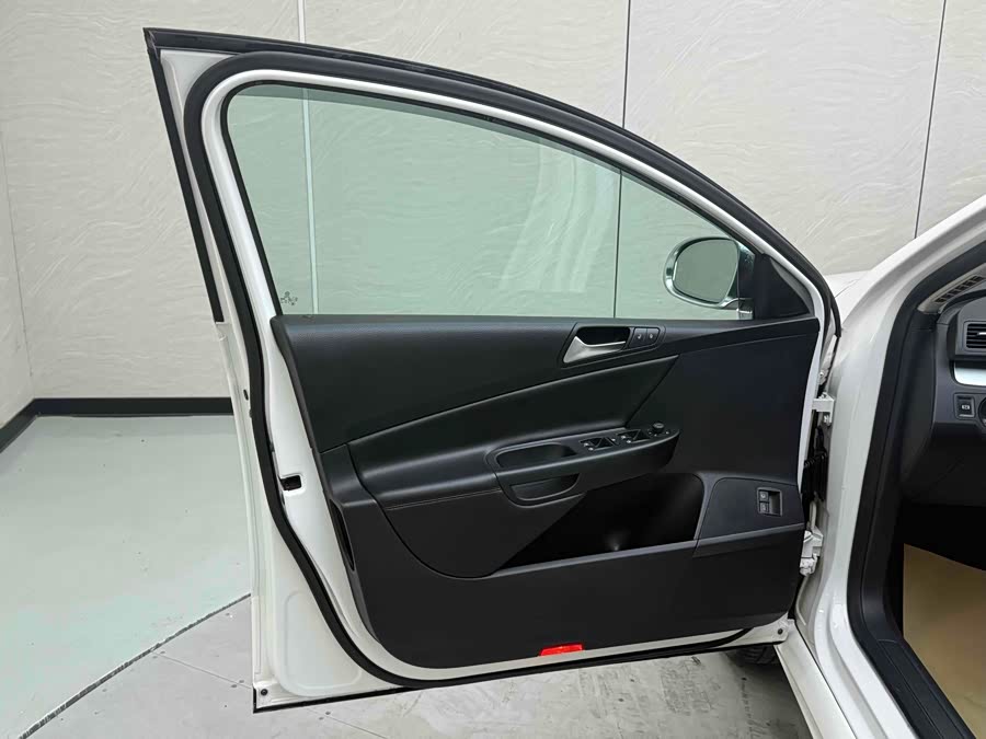 大众 Passat 2011 汽车图片 #23