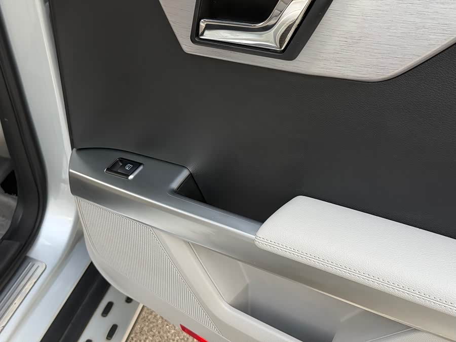 Mercedes-Benz GLK Class (Imported) 2010 car image #23