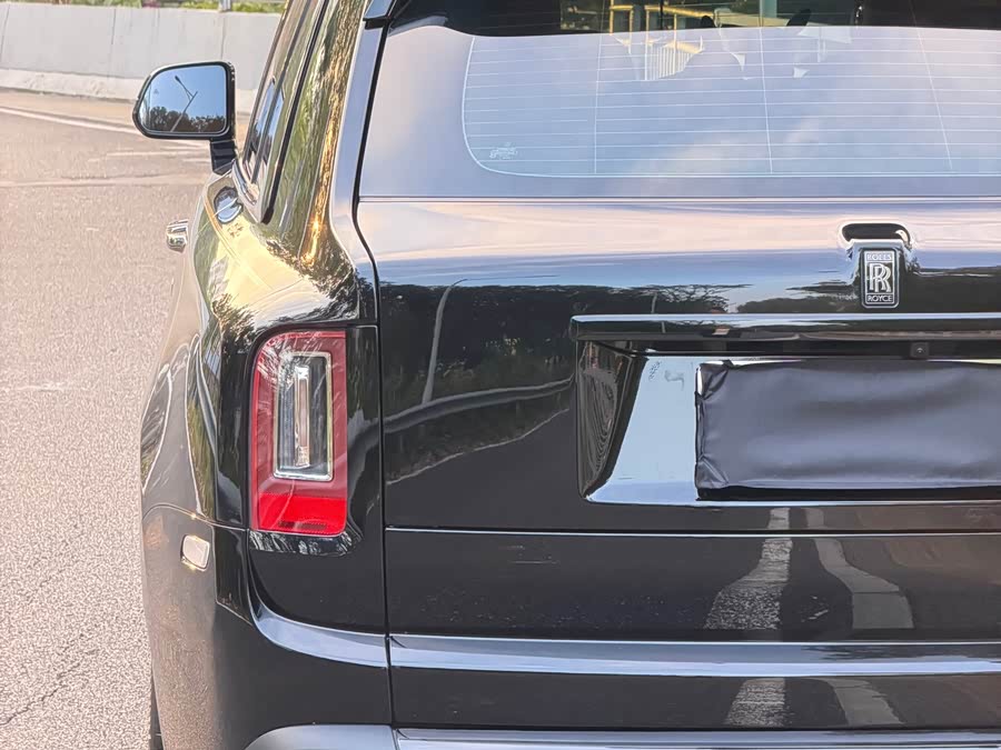 劳斯莱斯 库里南 2025 汽车图片 #23