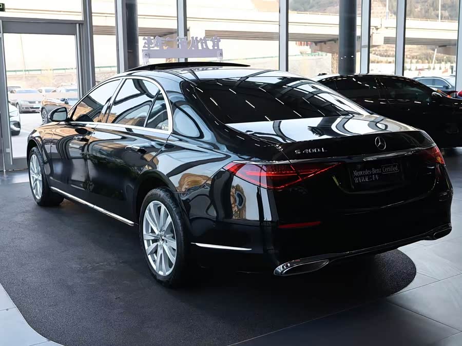 Mercedes-Benz S Class 2023 car image #23