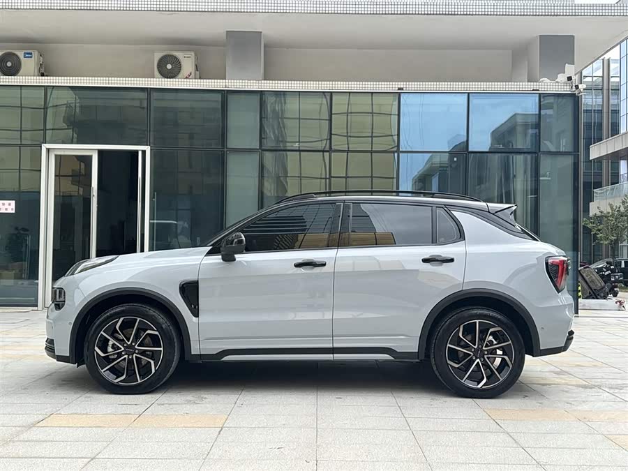 Lynk & Co 01 2022 image de voiture #23