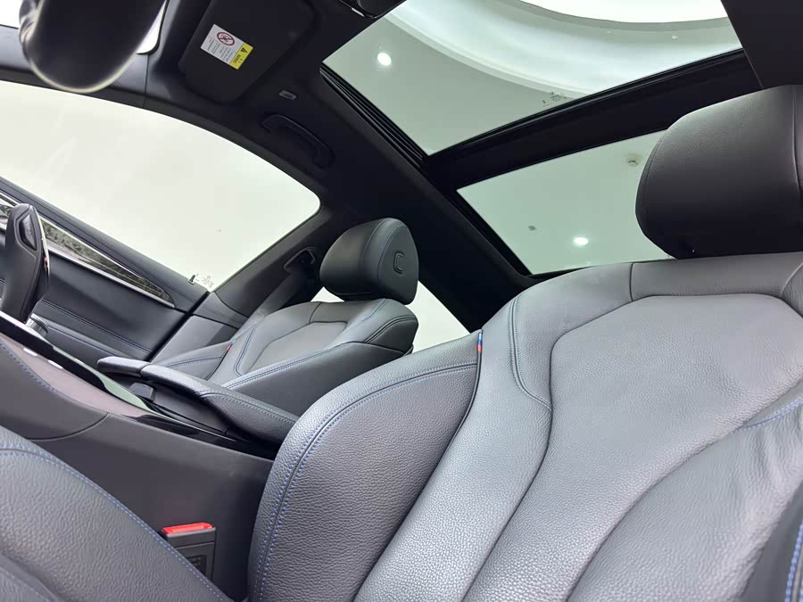 BMW 6 Series 2024 imagem de carro #23
