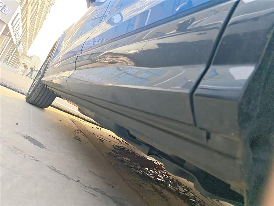 Audi Q2L e-tron 2020 #23 Audi Q2L e-tron 2020 car image #23