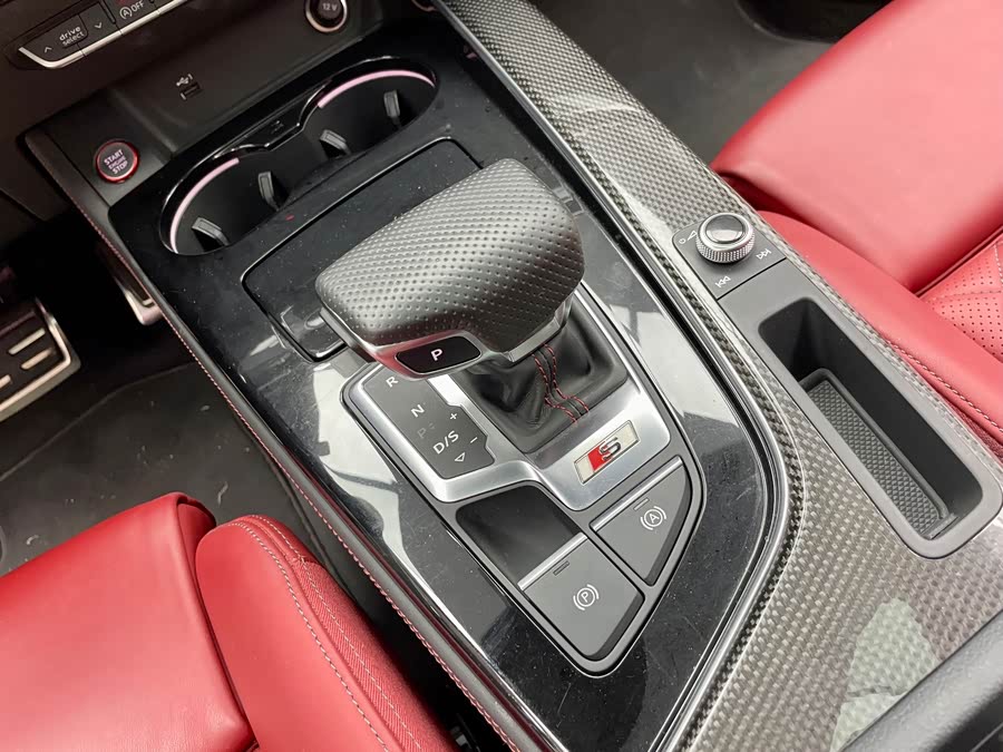 Audi S4 2020 car image #23