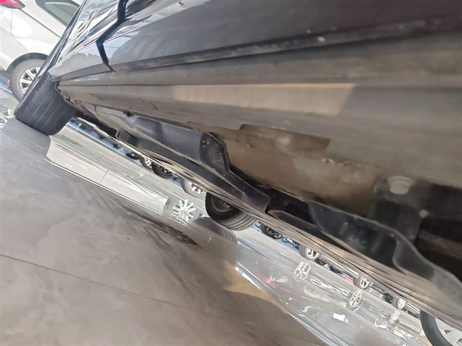 Audi Q2L e-tron 2021 #23 Audi Q2L e-tron 2021 صورة سيارة #23