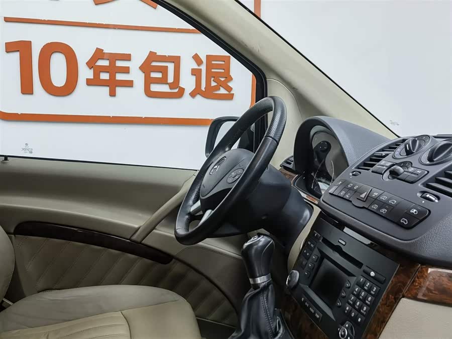 奔驰 唯雅诺 2013 汽车图片 #23