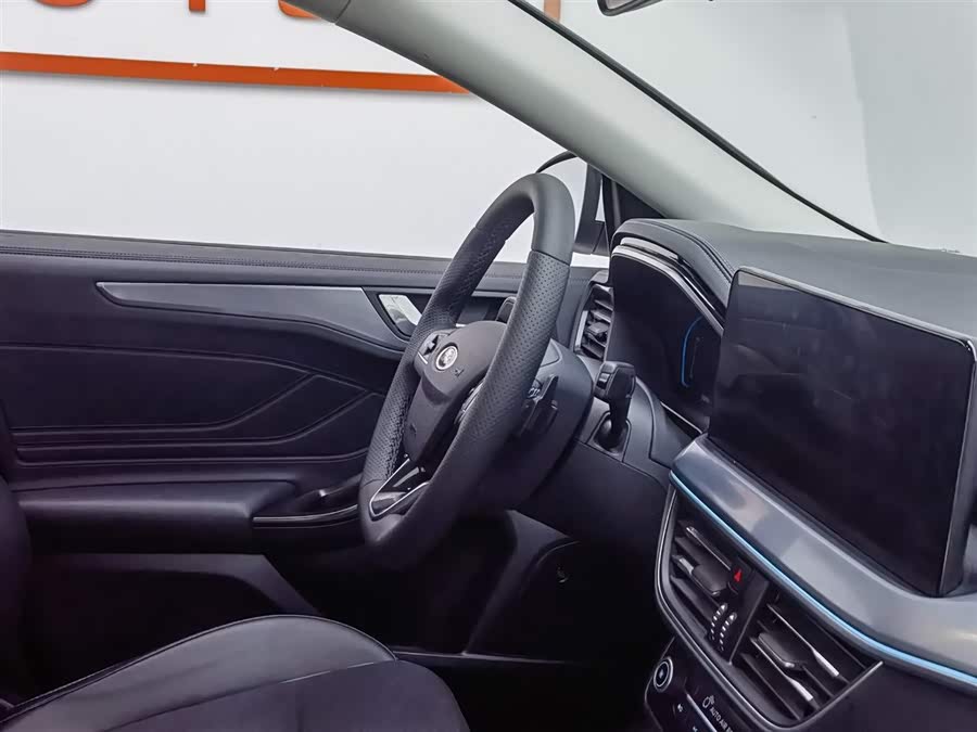 Ford Focus Active 2021 #23 Ford Focus Active 2021 car image #23