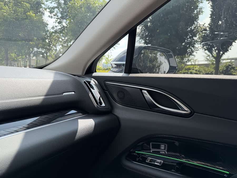 HongQi HS3 PHEV 2024 car image #23