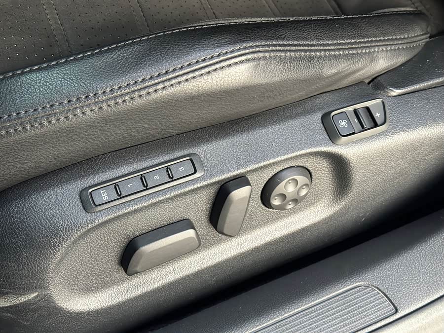 大众 Passat 2011 汽车图片 #23