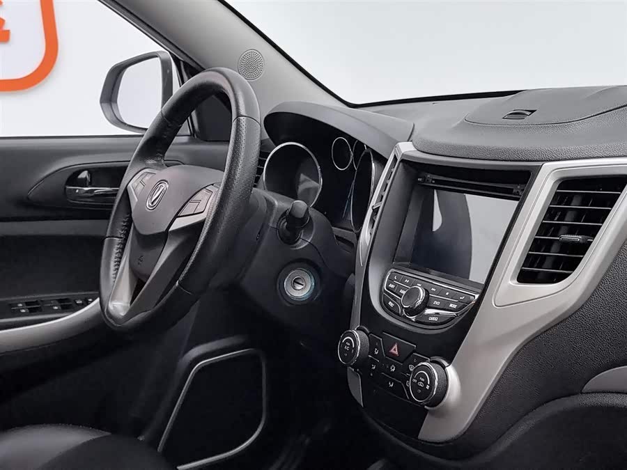 Changan CS35 2014 car image #23