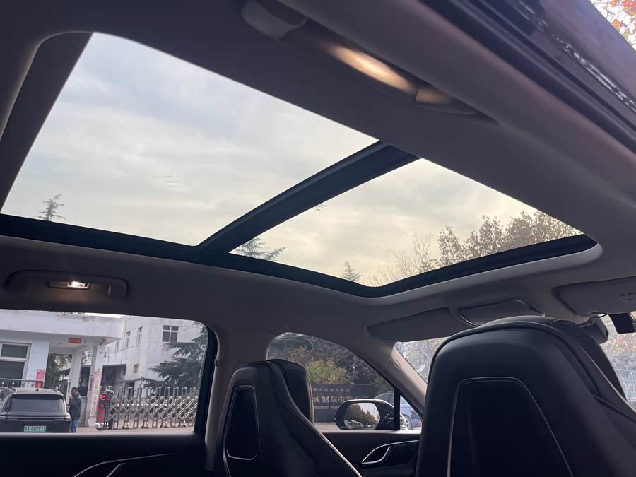 HongQi HS3 PHEV 2024 car image #23