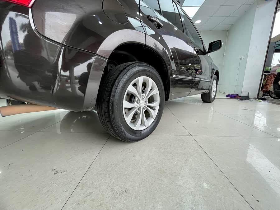 铃木 超级维特拉 2014 汽车图片 #23