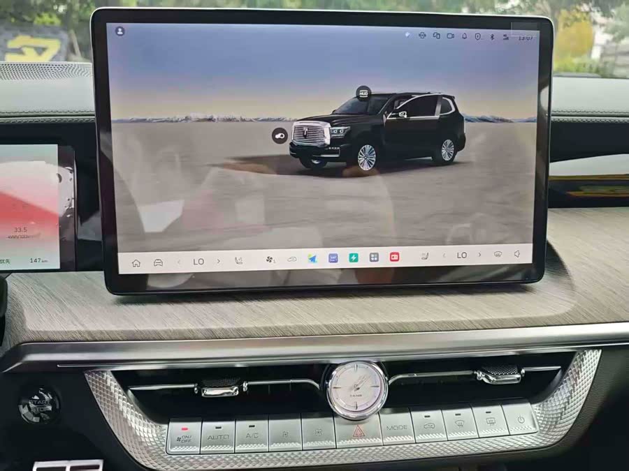 Tank 500 New Energy 2025 immagine di auto #23